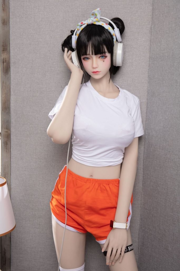Yui, 160 cm Anime Sexpuppe mit Silikonkopf und TPE-Körper, konfigurierbar
