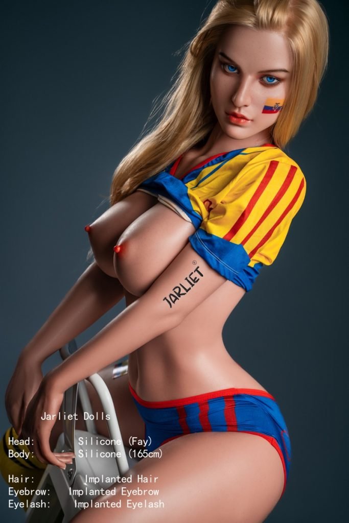 Fay, 165 cm Silikon-Sexpuppe, konfigurierbar