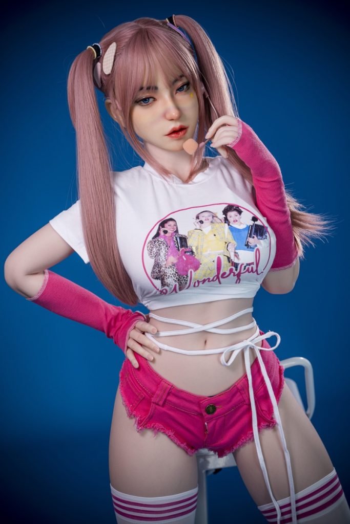 Larkin, 163 cm Anime Silikon-Sexpuppe mit beweglichem ROS-Kiefer, konfigurierbar