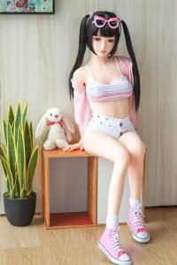 Akia, 140 cm Anime TPE-Sexpuppe, konfigurierbar