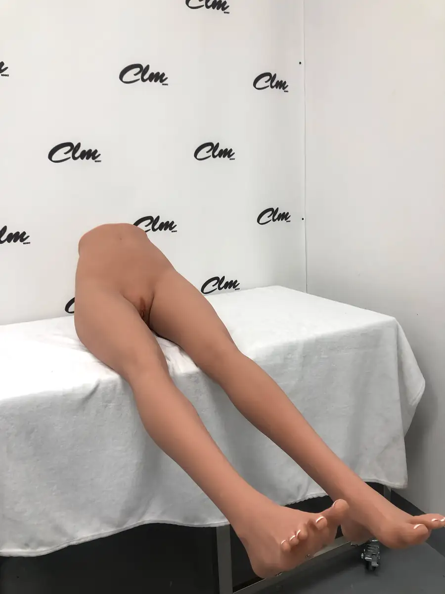 Thin Leg CLM - Bas du corps réaliste en TPE 2