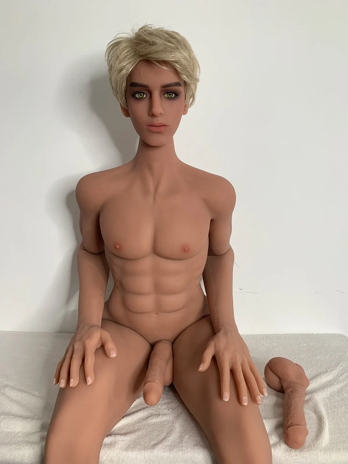 Éléonore Jolivet - Sexpuppe masculine konfigurierbar 165 cm en TPE, tête 153 factory reference 2