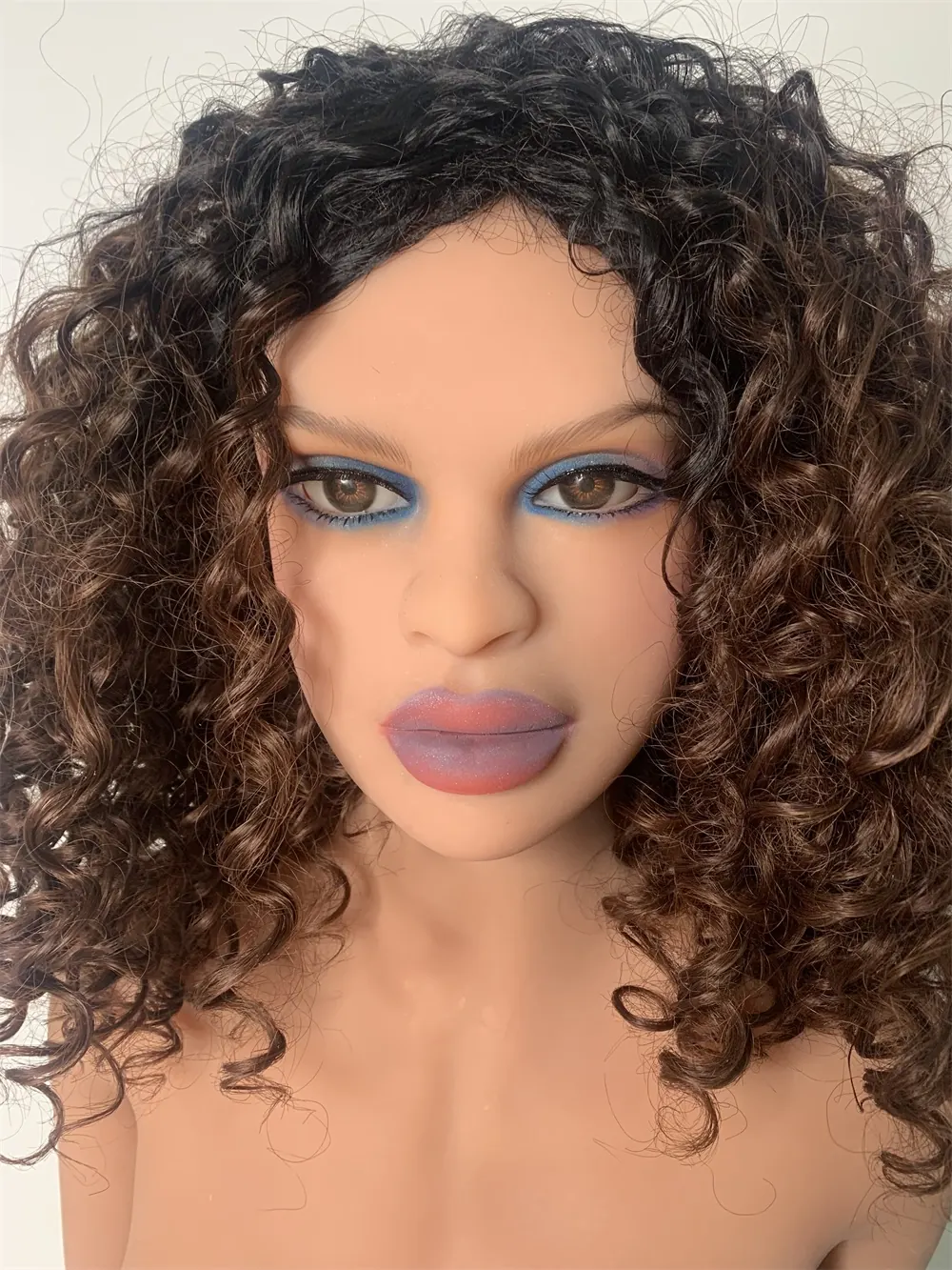Anaëlle Lacordaire - Sexpuppe konfigurierbar 170 cm en TPE, tête 074 factory reference 3