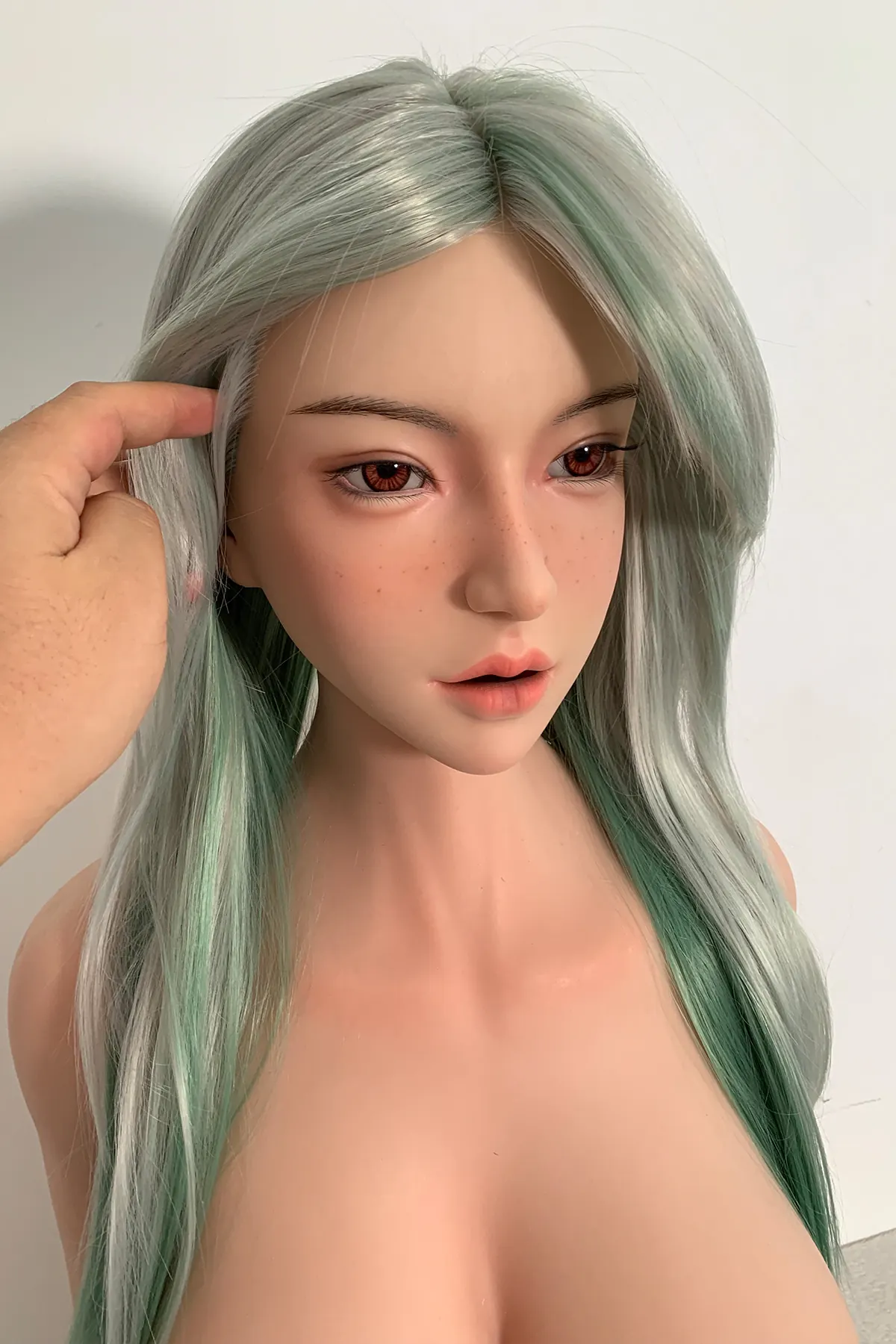 Thaïs Verneuil - Sexpuppe konfigurierbar 168 cm en silicone intégral, teint naturel, tête 468 factory reference 4