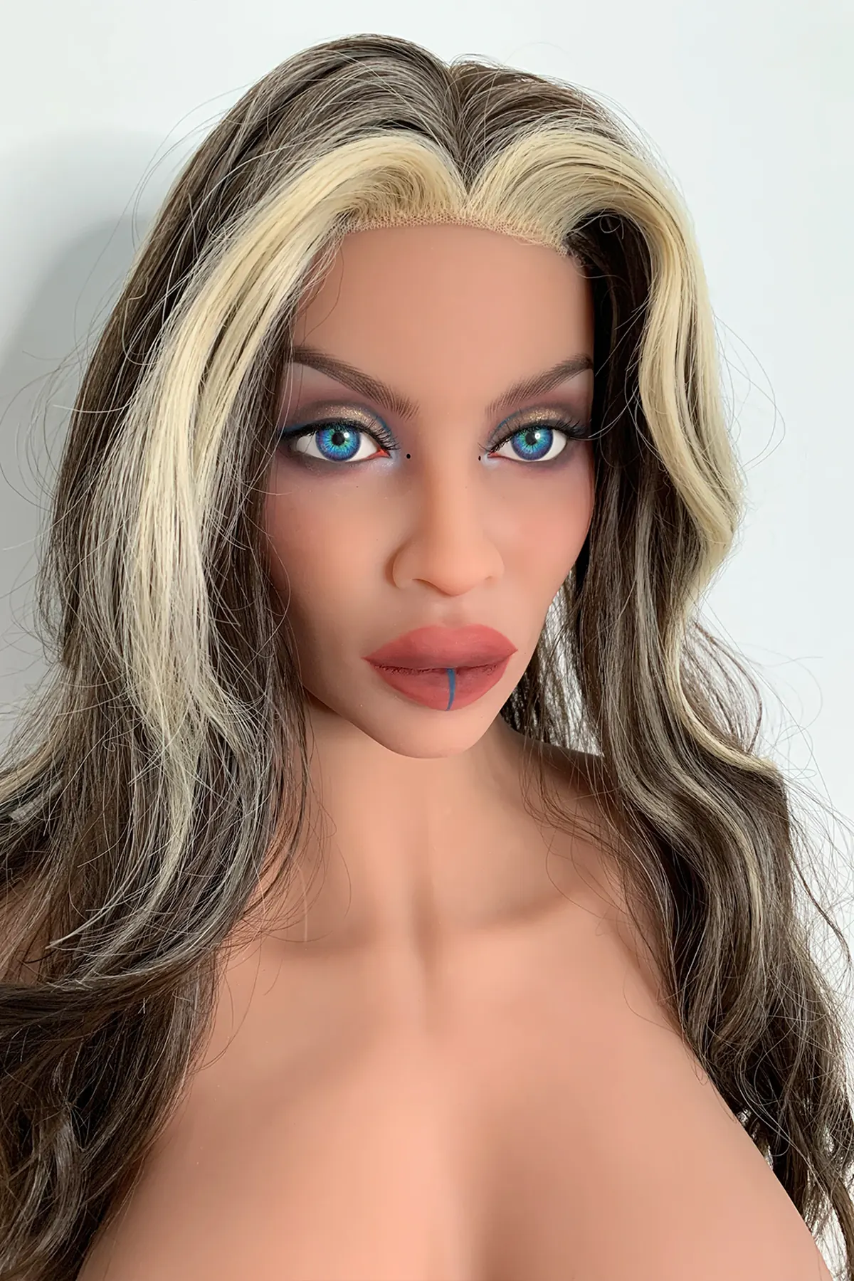 Ombeline Orsanne - Sexpuppe konfigurierbar 168 cm en TPE, tête 274 factory reference 4