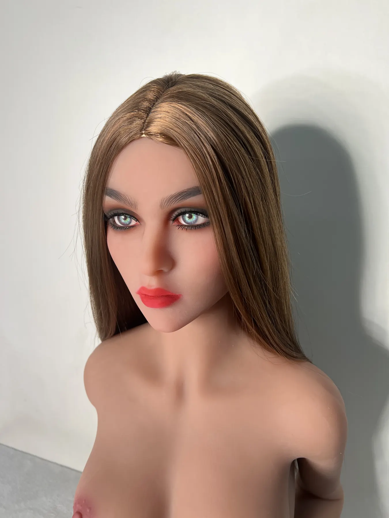 Héloïse Masson - Sexpuppe konfigurierbar 155 cm en TPE, tête 175 factory reference 4