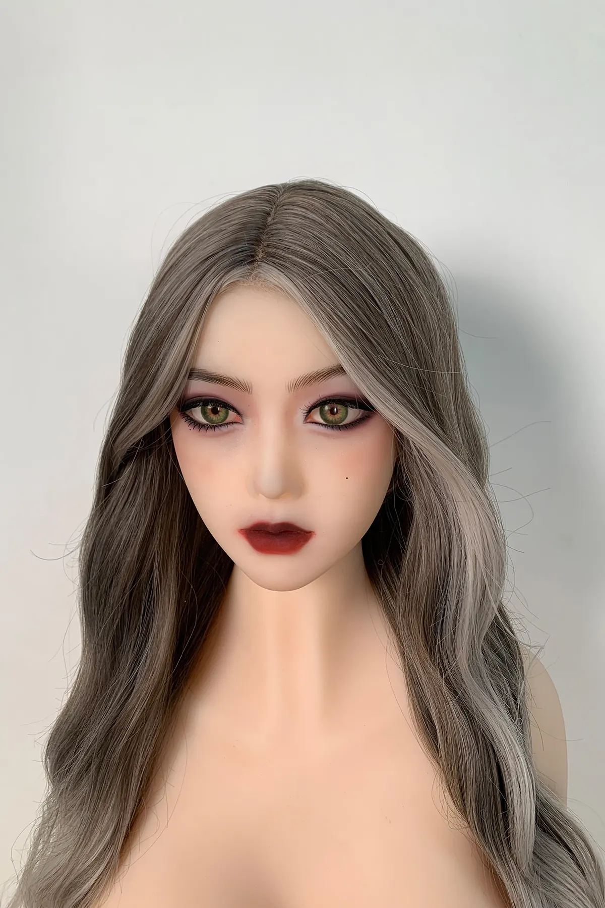 Ariane Delmas - Sexpuppe konfigurierbar 165 cm en TPE, teint naturel, tête 256 factory reference 4