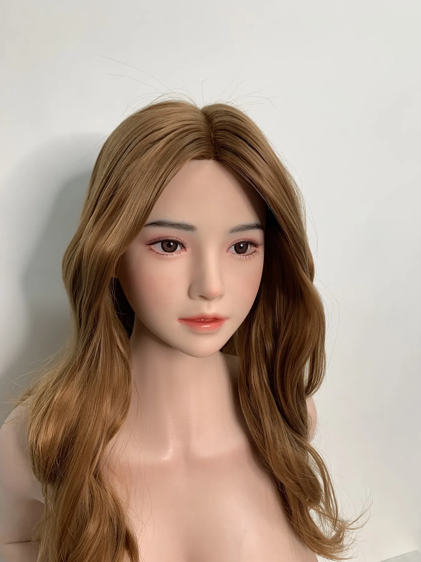 Aélis Chardin - Sexpuppe konfigurierbar 168 cm en silicone intégral, teint naturel, tête 35 factory reference 4